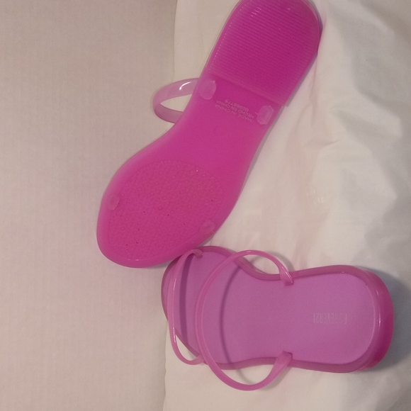 FOREVER 21 SLIDE SANDALS - Picture 4 of 5